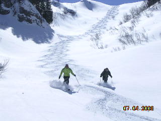 April skiing !