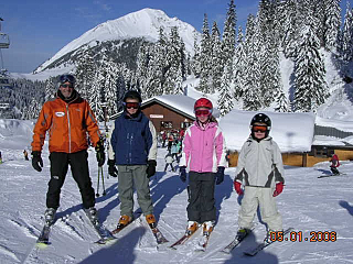 Serge Ecole Snowride avec Henry, Annabel and Nicholas