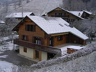 First snow on Chalet Peloton. 11.11.04